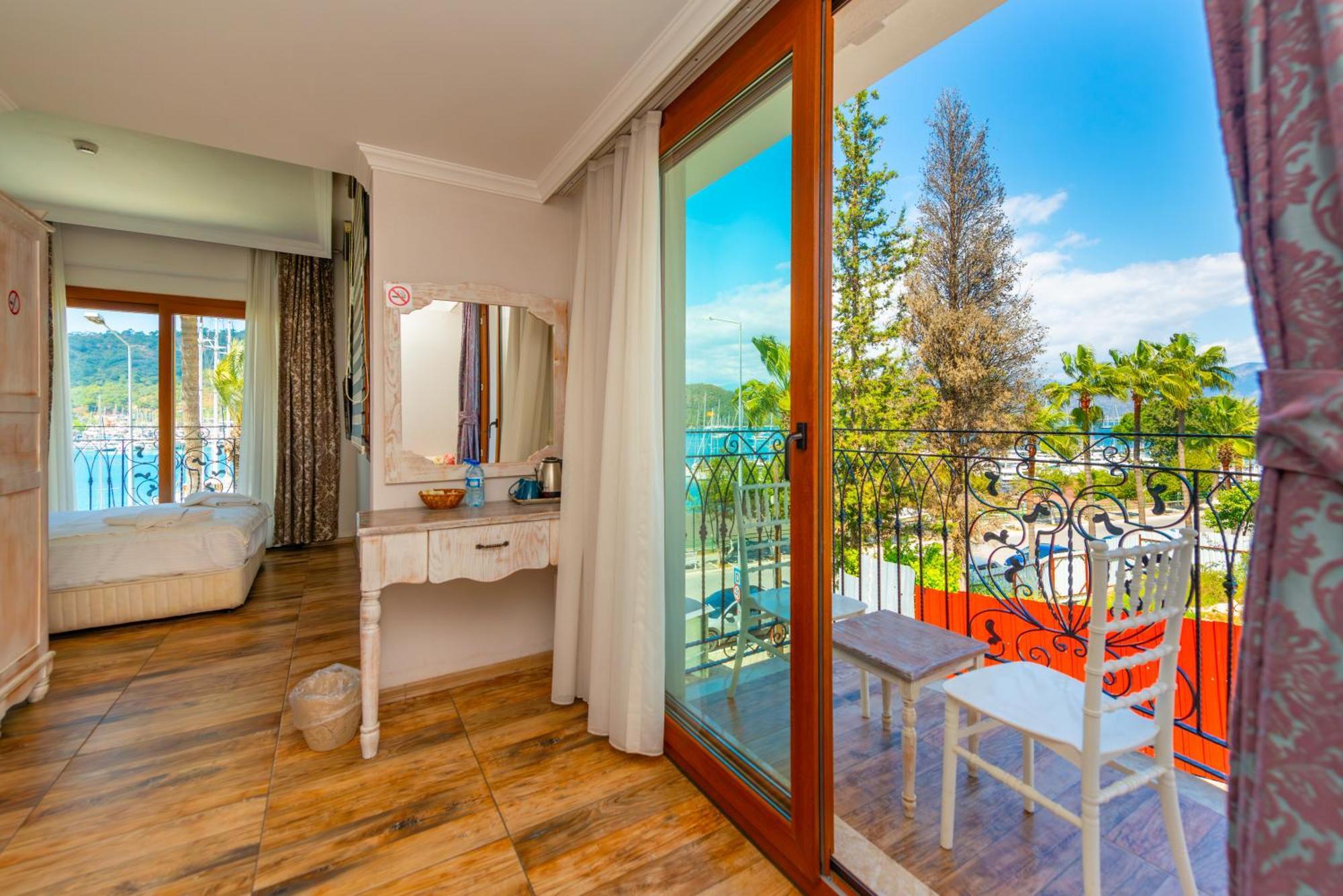 Cennet Life Hotel Fethiye Exterior photo